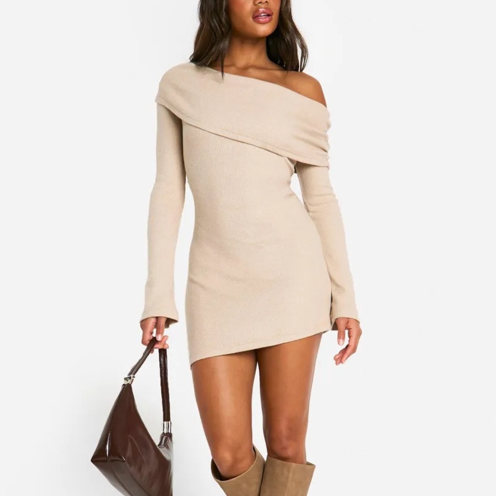 NWT Long Sleeve Cream Mini Off-Shoulder Dress